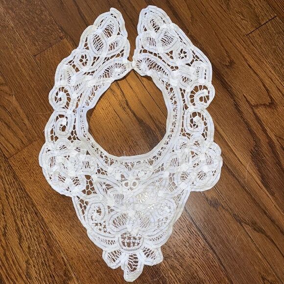 Vtg Battenburg tape lace collar neck bib - Picture 4 of 5